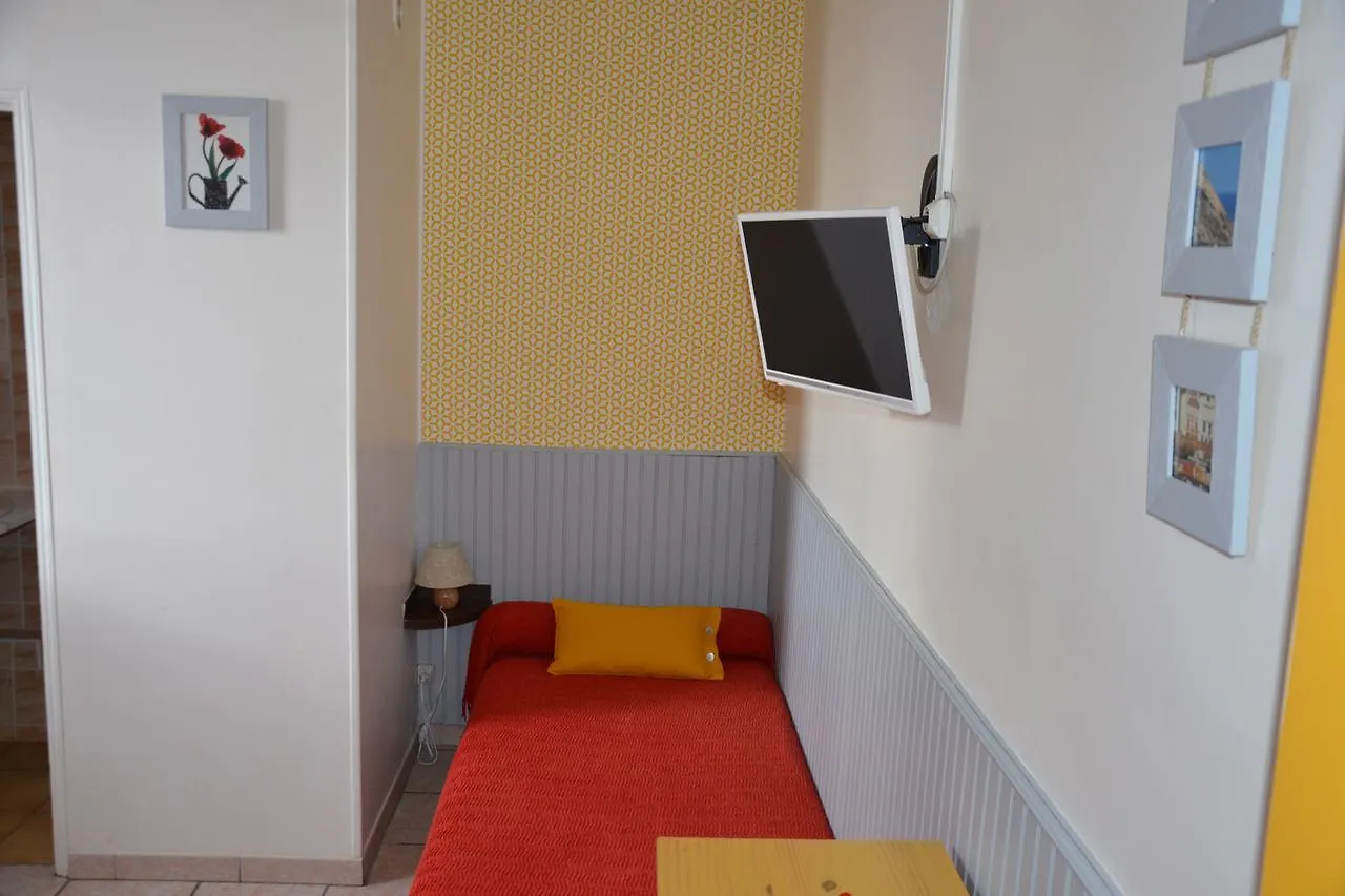 Hotel Chez Benat Anglet 0*,  France